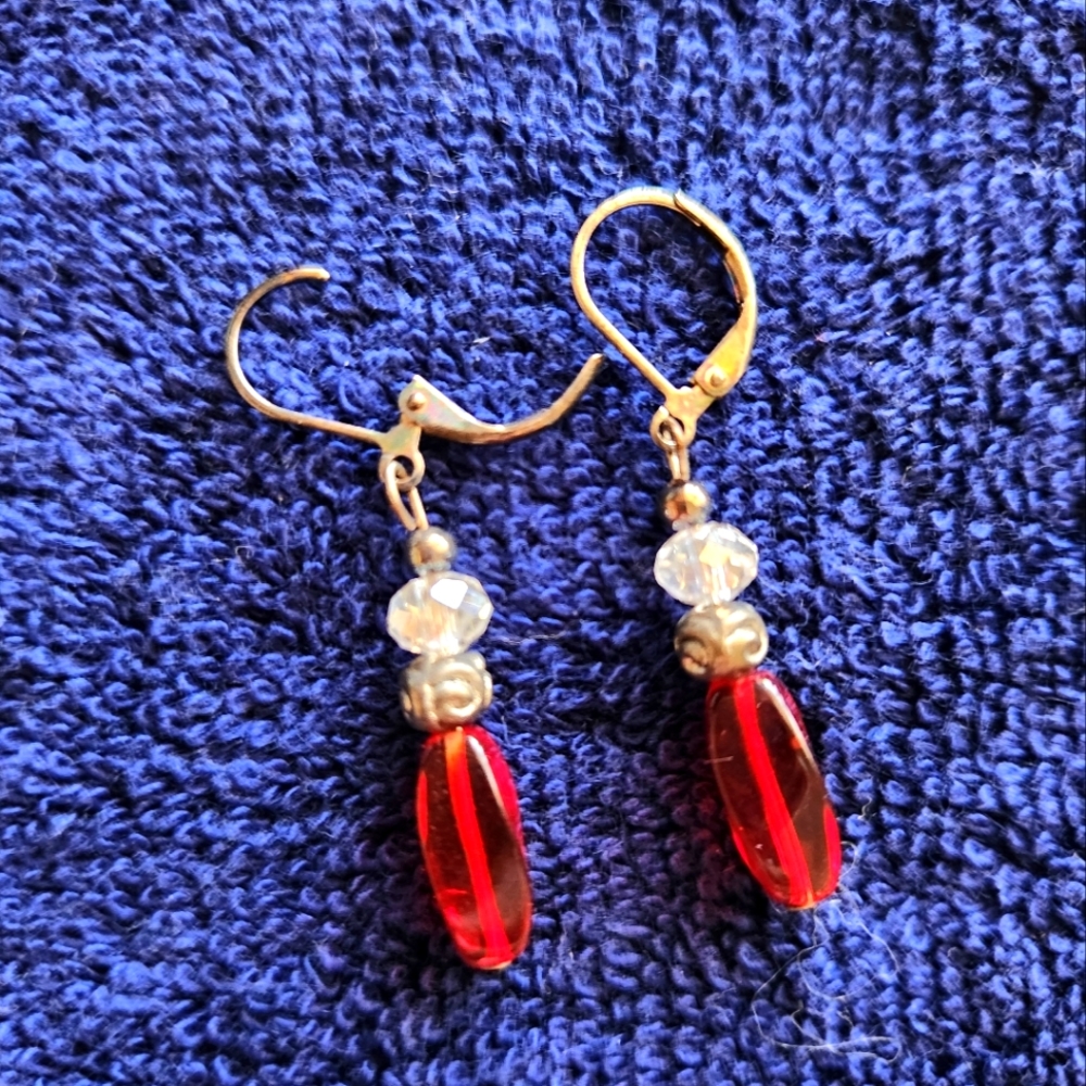 Ladies' crystal earrings